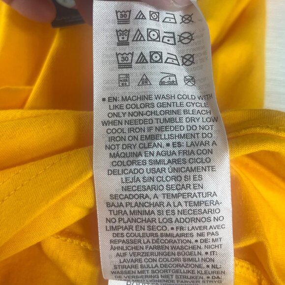 Majestic Pittsburgh Pirates Tshirt Womens Small Yellow V-Neck MLB New - Picture 8 of 11